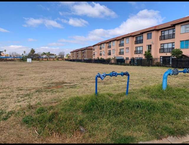 FARM FOR SALE IN RAVENSWOOD